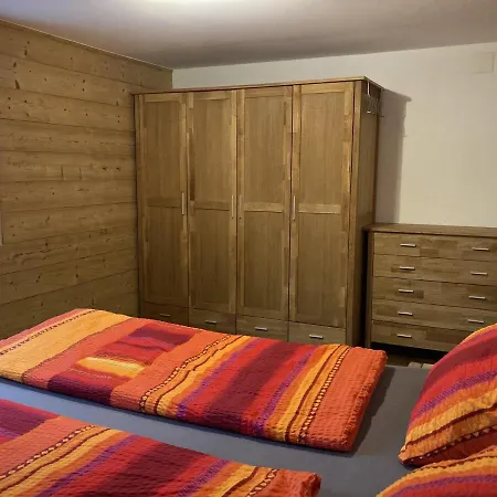 Dorfbrunnu アパート *